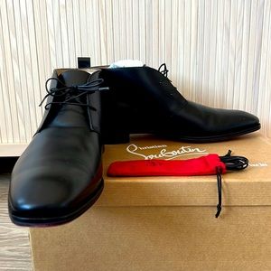 Christian Louboutin Milan Flat Calf Brosse - Black - size 42.5
